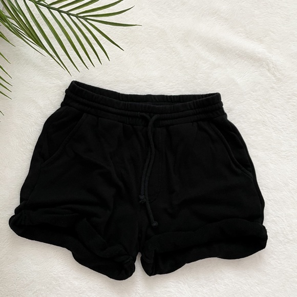 ARITZIA *Black* Pacquet Lounge Shorts - Picture 6 of 10